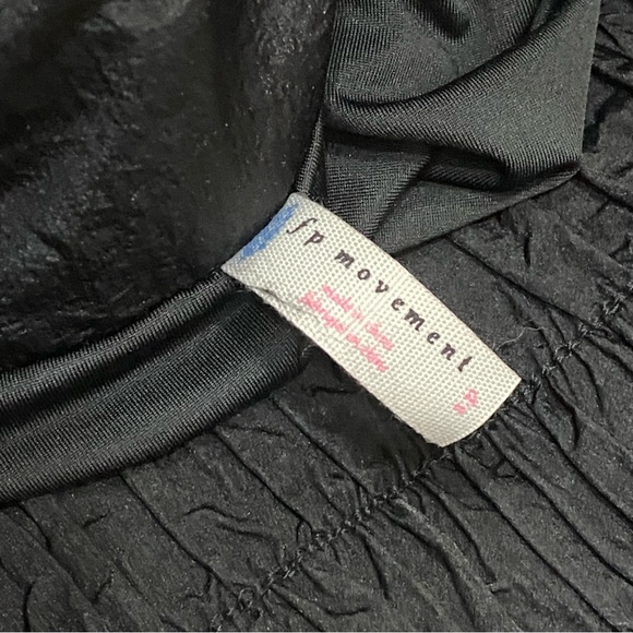 FREE PEOPLE Movement Black The Way Home Shorts Size S - Picture 9 of 14